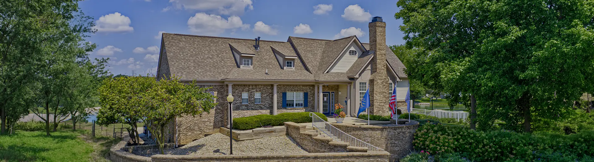 exterior view of Bayshore Apartments' Leasing Office